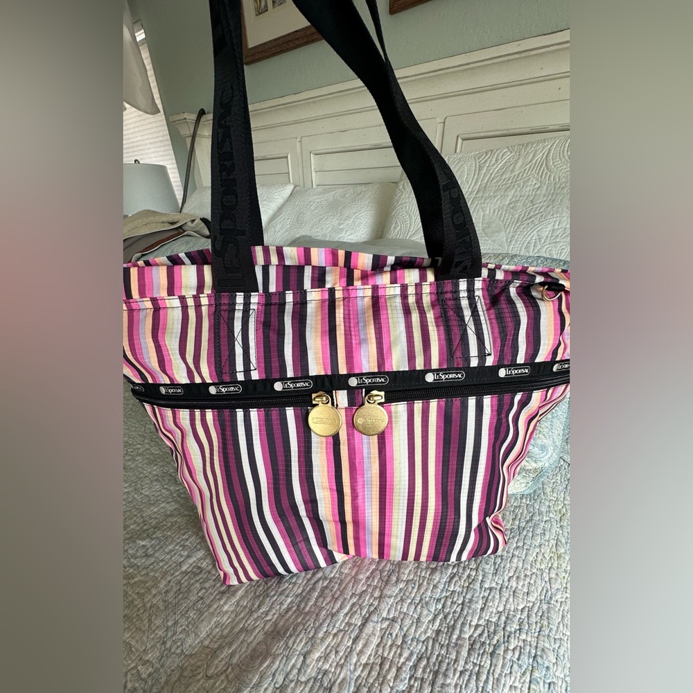 Lesportsac Carlin Foldable Striped Tote Bag - Picture 12 of 16